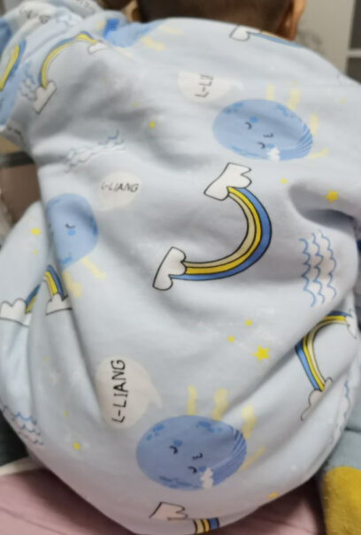婴童睡袋-抱被良良婴儿睡袋质量怎么样值不值得买,优缺点质量分析参考！