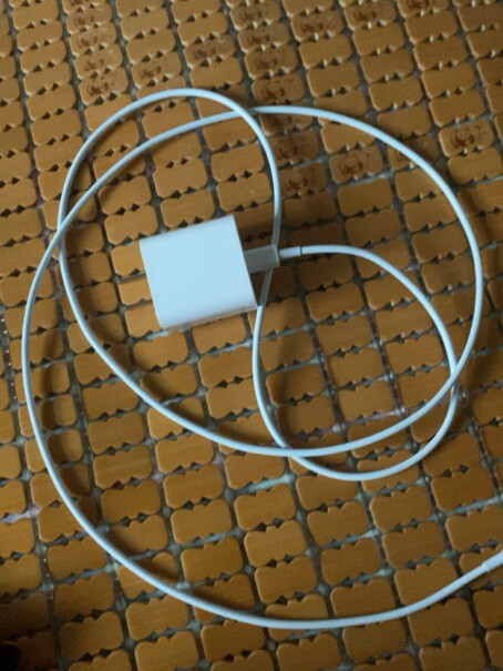 苹果ipadpro11充电器充电线苹果平板AIR4可以充电吗？