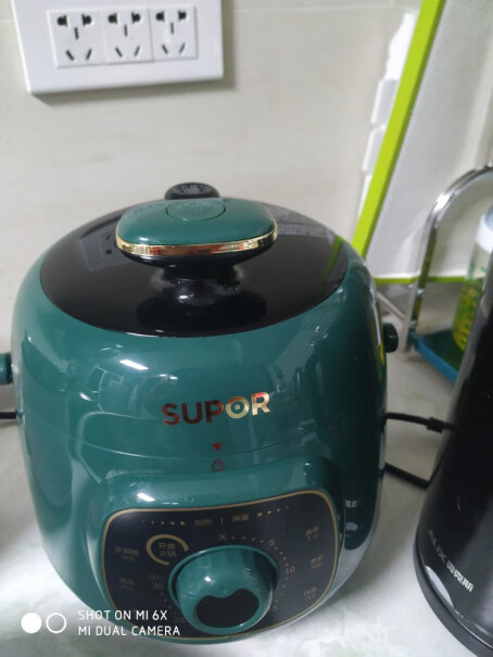 苏泊尔SUPOR电压力锅1.8L智能迷你高压锅10分钟快煮饭请问自然放气，一般要多久？