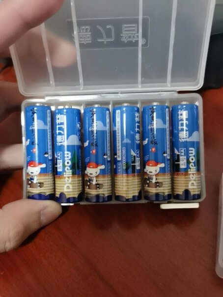 京东（JINGDONG）电池-充电器「京东joy」德力普电池组合究竟合不合格,哪个更合适？