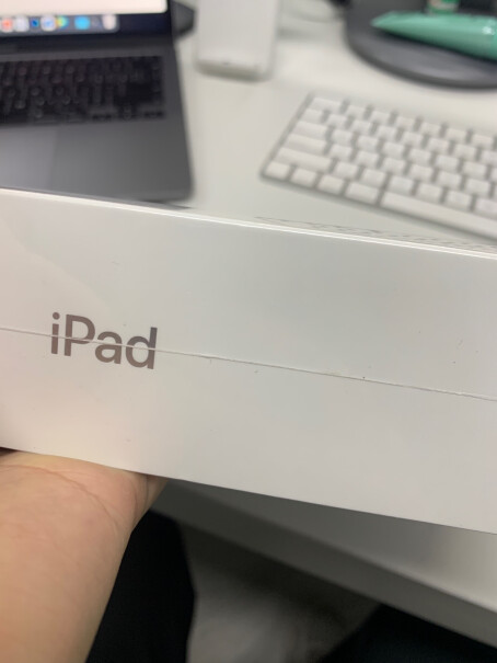 AppleiPad10.22021256GBWLAN平板英寸电容笔套餐版和公开版都是那里不同都多了什么？