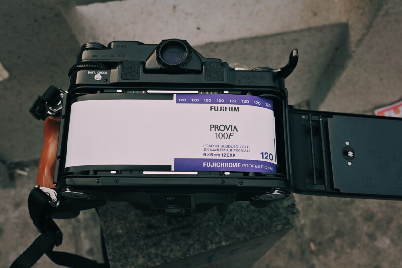 镜头尼康（Nikon）尼克尔 Z 28mm f入手使用1个月感受揭露,评测质量好吗？