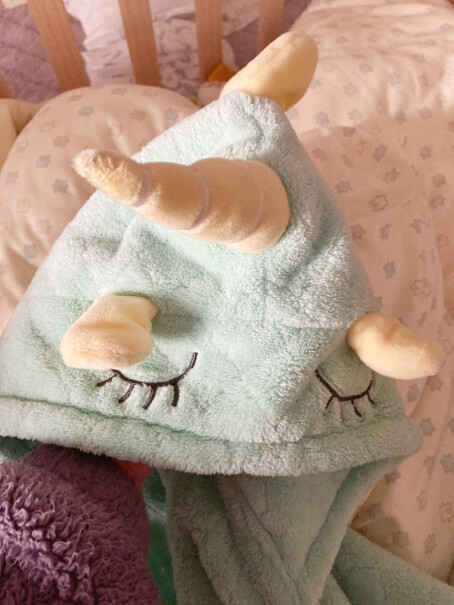 嫚熙儿童浴巾新生超软男女宝宝带帽斗篷婴儿洗澡浴袍鲨鱼请问掉毛吗？