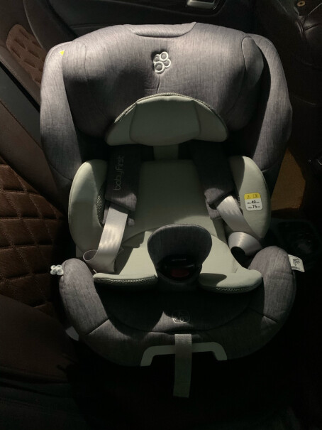 宝贝第一汽车儿童安全座椅灵悦ISOFIX接口灵悦好还是惠尔顿茧之爱2好？