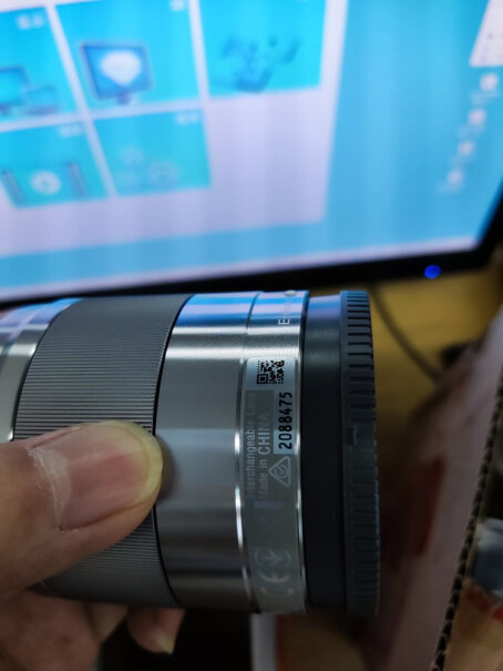 索尼E 30mm 微距镜头真的比301.4成像差么？