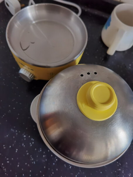 小熊双层定时煮蛋器蒸蛋器迷你煮蛋神器不锈钢早餐煮蛋器会不会中途加水？