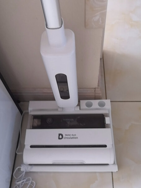 滴水无线智能洗地机家请问买过的姐妹，机器是一键自清洁的吗？