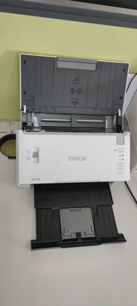 爱普生DS410是一次进纸扫描双面吗？