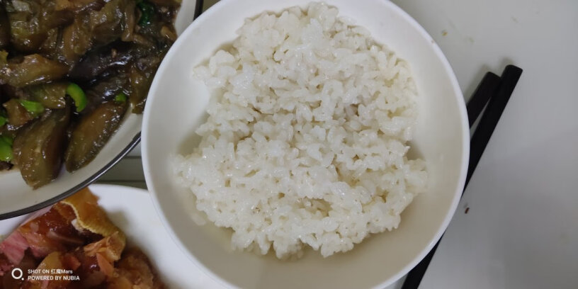 苏泊尔电饭煲电饭锅球釜4升家用3-4人做小米柴火饭智能预约，这款电饭煲做出来的米饭好吃吗？