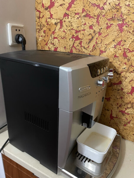 Delonghi德龙进口全自动咖啡机家用请推荐一款？