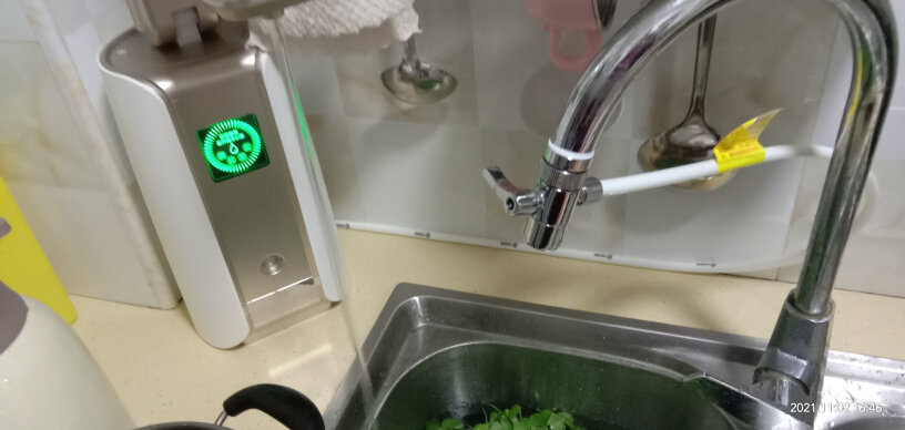 易开得净水器家用直饮厨房大通量自来水龙头过滤器拆出滤芯清洗一两个小时水是大，但是过了一两个小时水又变小了，这是什么问题？