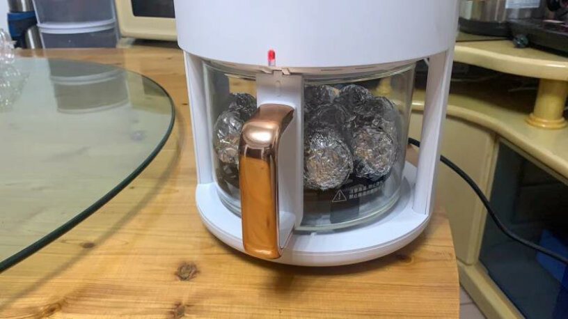 象圈空气炸锅家用智能小型可视全自动多功能烤箱电炸锅这一款是不是无法调节温度？