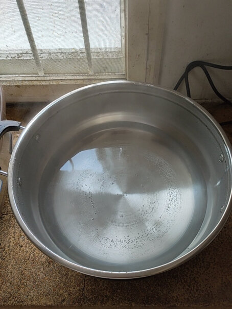 苏泊尔SUPOR这个锅重不重。