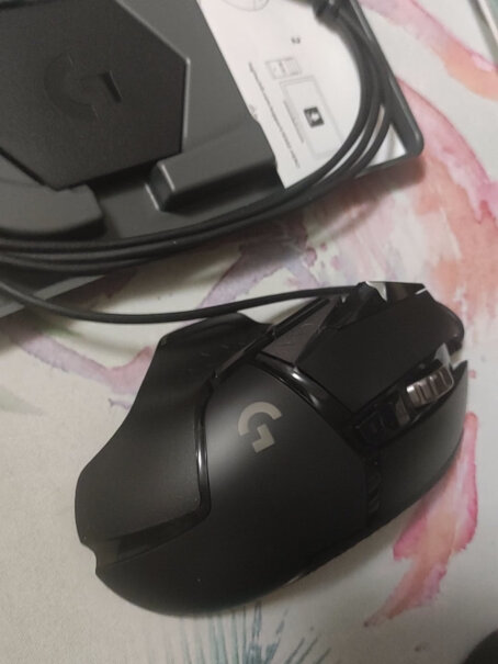 罗技G502HERO主宰者有线鼠标手感怎么样，会很重吗？