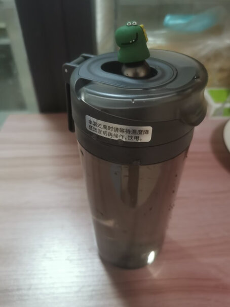 诺百纷tritan杯磁弹高颜值水杯卡通便携四代评测值得买吗？优缺点曝光真相！