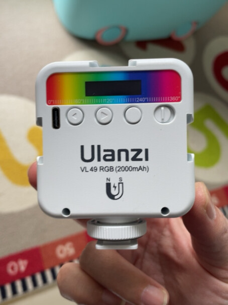 ulanzi光灯全彩色温VL49RGB磁吸LED灯微单便携请问这个夜间拍人像 参数调到多少比较合适？