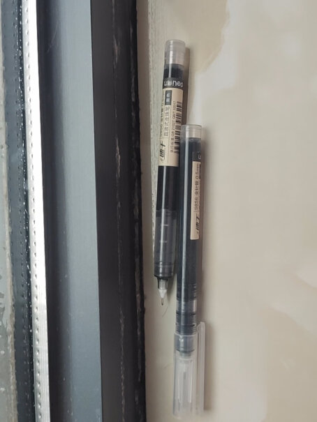 笔类得力deli直液笔签字笔0.5mm全针管中性笔应该怎么样选择,优缺点分析测评？