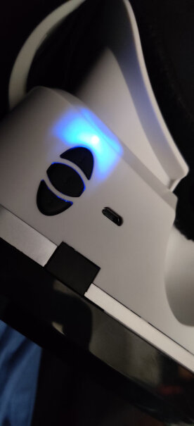 千幻魔镜VR 9代这个有蓝牙遥控器吗？