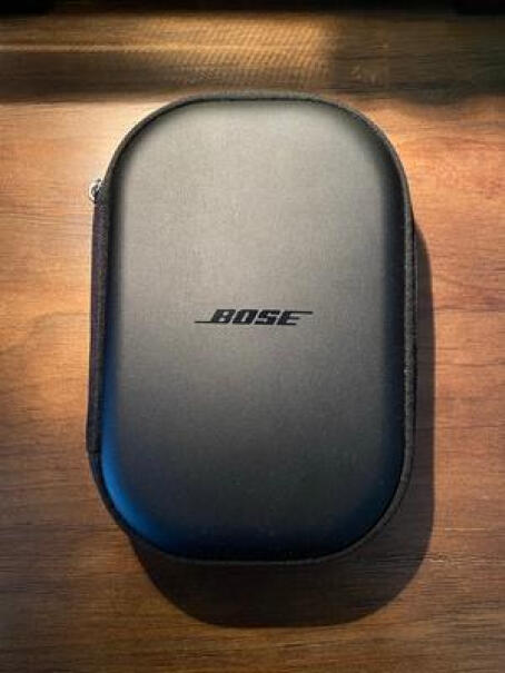 BoseQuietComfort这个耳机能用有线连电脑吗？