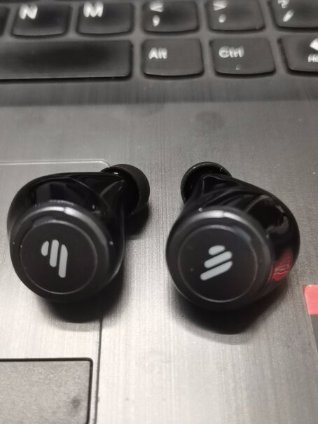 漫步者TWS5真无线蓝牙耳机耳机可以单独使用右耳吗？