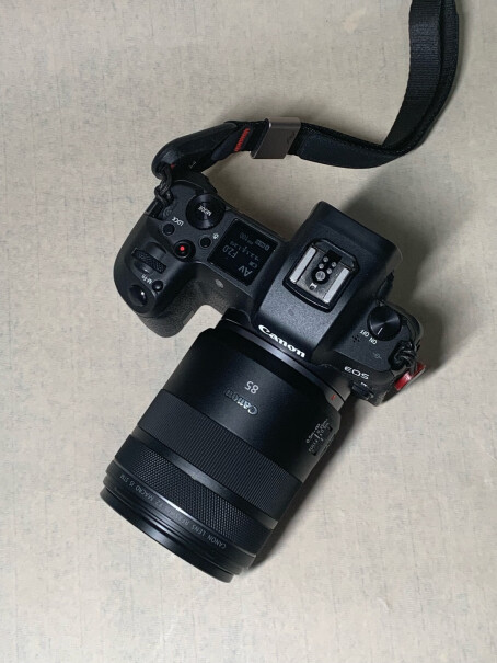镜头佳能RF70-200mm F2.8 L IS USM微单远摄镜头评测解读该怎么选,分析应该怎么选择？
