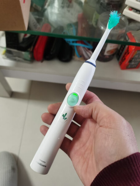 飞利浦电动牙刷成人 情侣款礼物送男友这个充电要充多久？