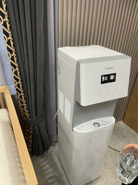 饮水机东芝TOSHIBA海外同款家用办公饮水机冷热双调入手评测到底要不要买！多少钱？