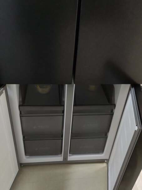 容声Ronshen526升变频一级能效法式多门四门冰箱家用风冷无霜大容量BCD-526WD13MPA冰箱两侧烫手吗？