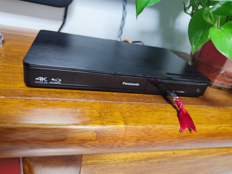 松下BDT270蓝光DVD播放机支持USB播放可以连接网络吗？