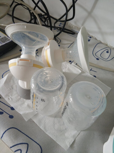 Medela美德乐吸奶器双边电动吸乳器母乳集奶器大家第一次连接有显示出厂记录吗？