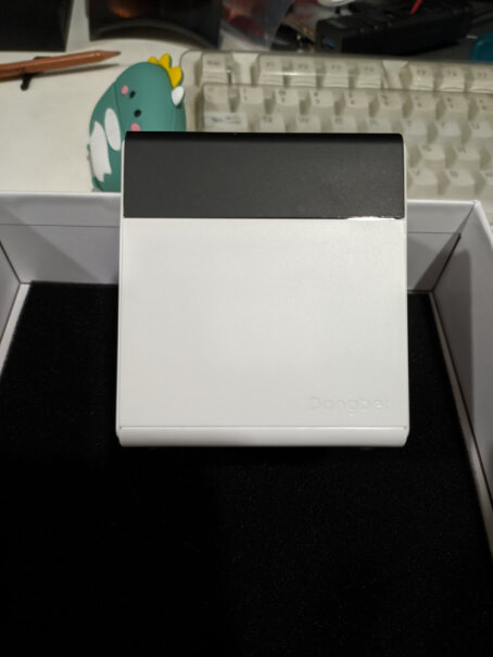 当贝电视盒子H2智能网络电视机顶盒这款2G运行内存是第三代内存卡吗？