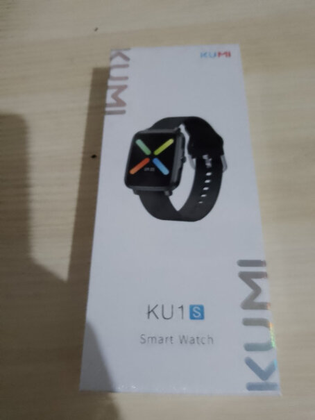 KUMI KU1s 智能手表运动跑步是充电的吗？