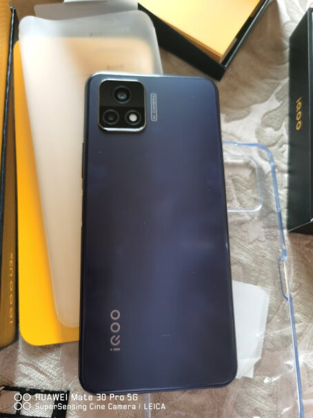 vivoiQOO想买小米NOTE9 ，还有这个，给老人家用的，哪个合适 ？