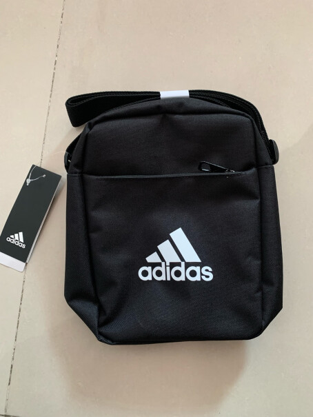 运动包adidas阿迪达斯官网男女运动健身小肩包ED6877黑色功能真的不好吗,哪个值得买！