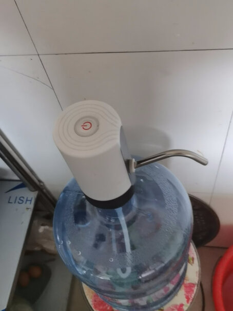 拜杰家用自动上水器桶装水抽水器你好，18升的桶装水能用吗？