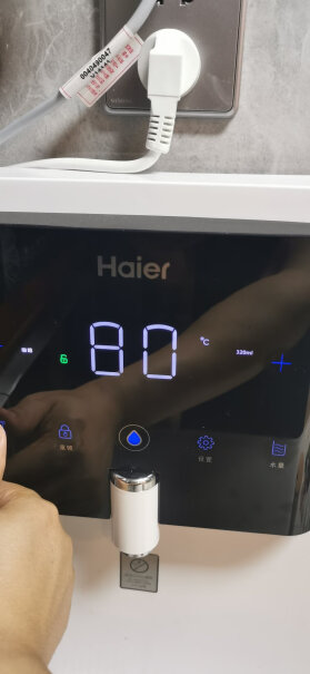 海尔（Haier）京东小家智能生态 家用净水器云净800G双出水直饮机 2.5升这个出来的存水跟进水TDS值分别多少？