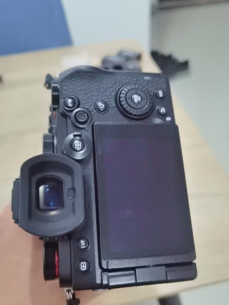 松下S5C微单相机lumix sync 最新的怎么下载？