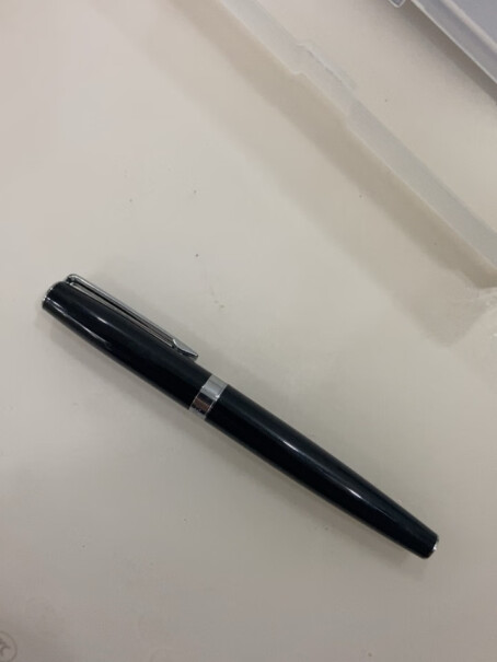 英雄钢笔382商务办公铱金钢笔签字笔买了黑色的钢笔，可以用蓝色的墨水吗？