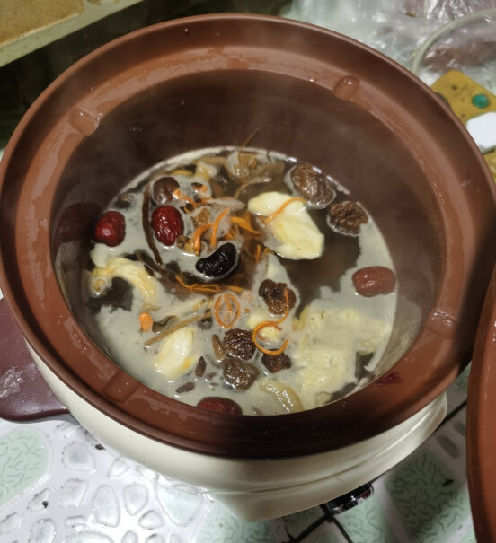 小熊电炖锅煲汤锅这个锅煮粥流吗？