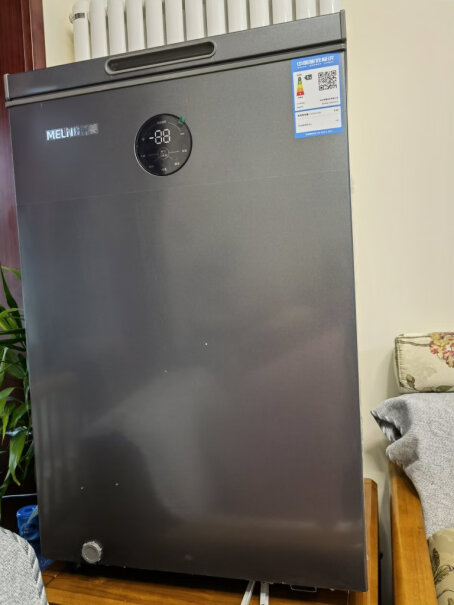 美菱100升顶开门BC/BD-100DT小冷柜请问什么时候除一次冰霜？
