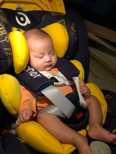 安全座椅阿布纳Abner婴儿童安全座椅汽车用0-4-12岁入手使用1个月感受揭露,到底要怎么选择？