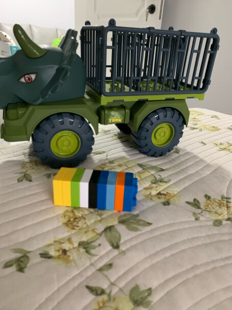 萌小鹰恐龙大号运输车囚车工程车挖掘机儿童汽车玩具评测哪款质量更好,质量不好吗？