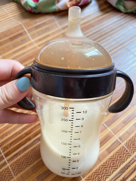 世喜吸管杯婴儿学饮杯用来喝奶可以吗？