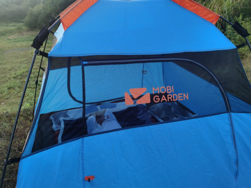 牧高笛家庭用大空间全自动野露营3-4人速开搭建双层帐篷这个帐篷适合去露营吗？