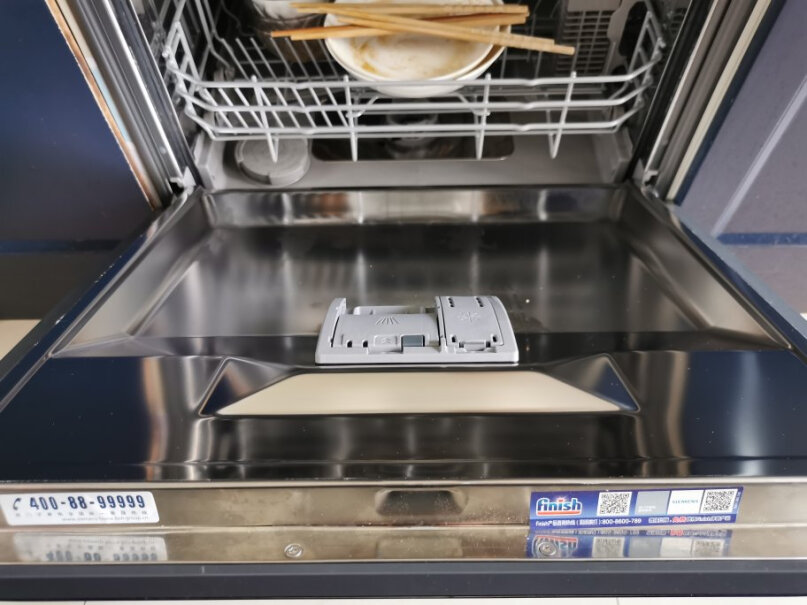 西门子两件套装进口10套家用嵌入式除菌洗碗机这个能放下锅么 如果碗碟不多的话？