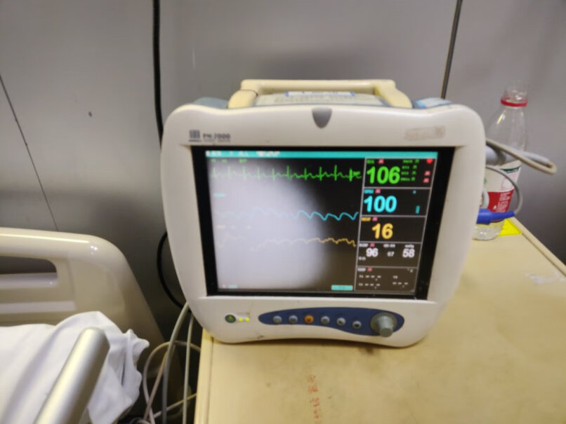 鱼跃血氧仪YX302指夹式脉搏血氧饱和度指示仪器我感觉不稳，没有301好？