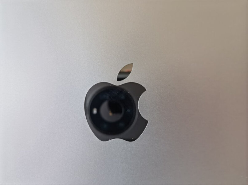 Apple款边框怎么样，怎么看起来没华为屏占比高。