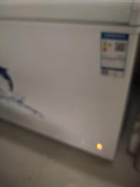 澳柯玛307升家用商用大容量冰柜商用雪糕大冰箱冰柜后面有水珠，这是什么情况？