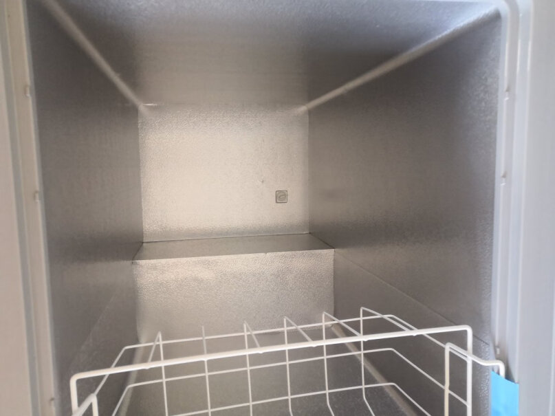 澳柯玛122升冷柜冰柜的长宽高是多少，小轿车后备箱可以放的下吗？
