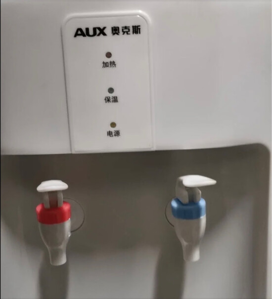 奥克斯AUX饮水机家用迷你小型制热型台式桌面请问这个经典台式饮水机质量怎么样，用了三个月的大神说话？